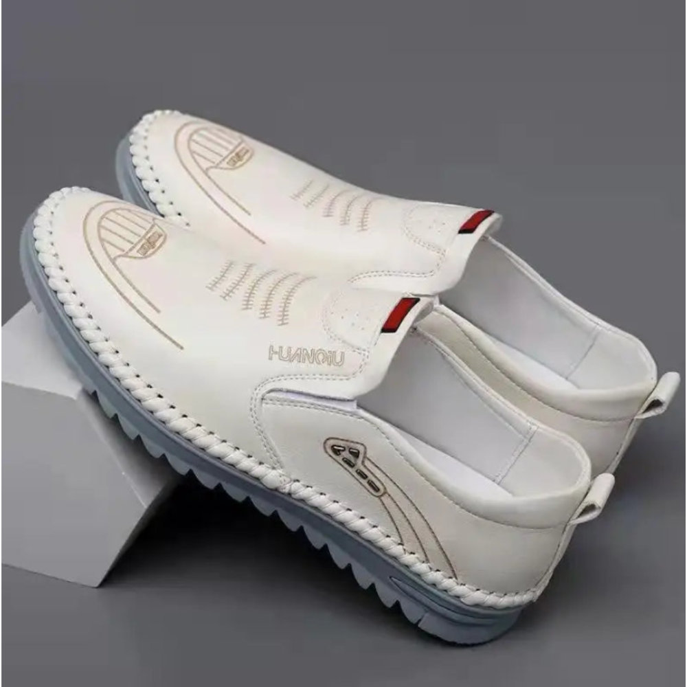 FlexWear™ | Ultra-Flexibele Lederen Instappers
