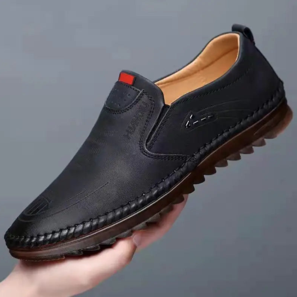 FlexWear™ | Ultra-Flexibele Lederen Instappers