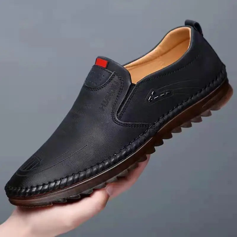 FlexWear™ | Ultra-Flexibele Lederen Instappers