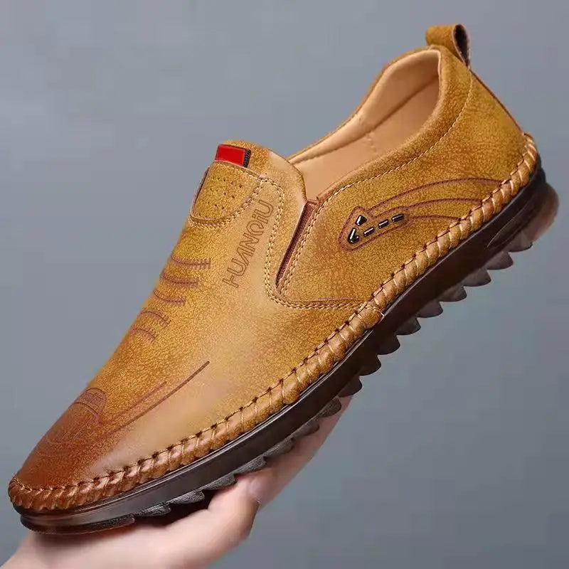 FlexWear™ | Ultra-Flexibele Lederen Instappers
