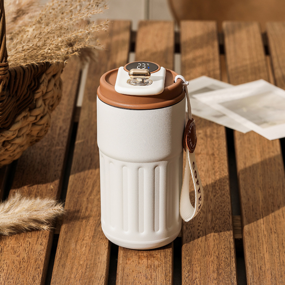 CozyCup™ | De Slimme Thermosbeker die Warmte en/of Kou Bewaakt